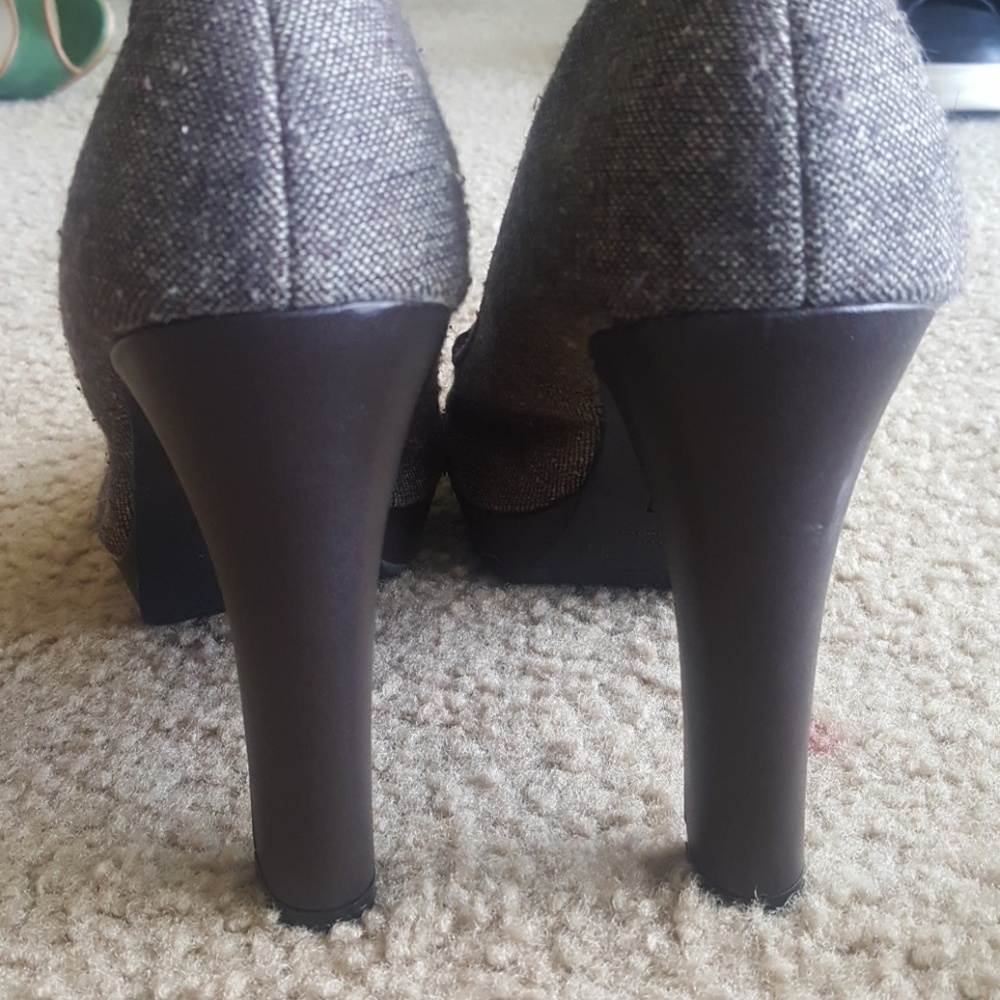 Shoes - Picture 3 of 3